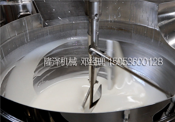 大批量牛軋?zhí)巧a(chǎn)現(xiàn)場