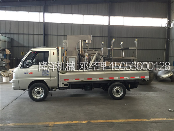 為你涮得一口好火鍋，川渝老板來廠采購小型熬料機飯店現(xiàn)場熬料